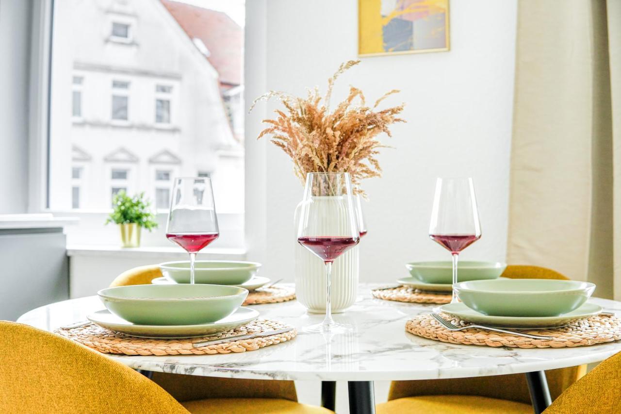 Homefy Come-Together Apartment - Balkon - Aufzug - Free Parking - Smart Tvs Essen Dış mekan fotoğraf
